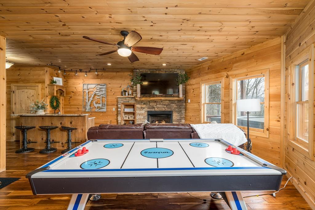 411 Ridge Trail, Blue Ridge GA 30513 - Photo