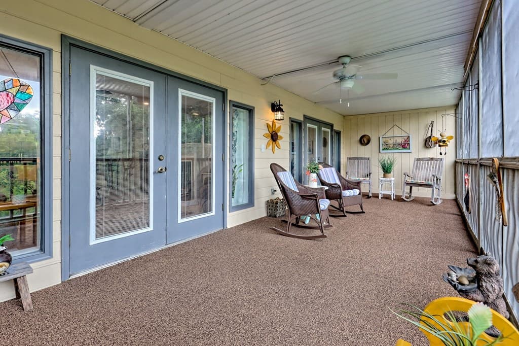 300 Ginger Creek Lane, Clayton GA 30525 - Photo
