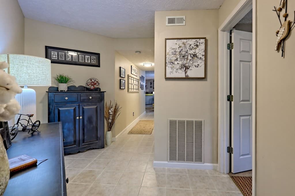 300 Ginger Creek Lane, Clayton GA 30525 - Photo