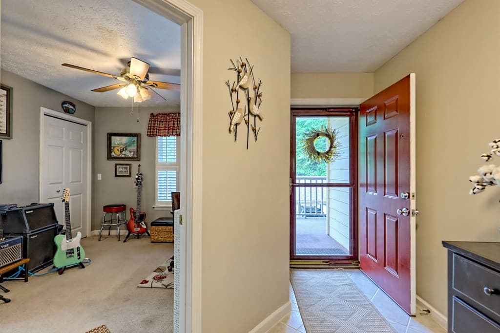 300 Ginger Creek Lane, Clayton GA 30525 - Photo