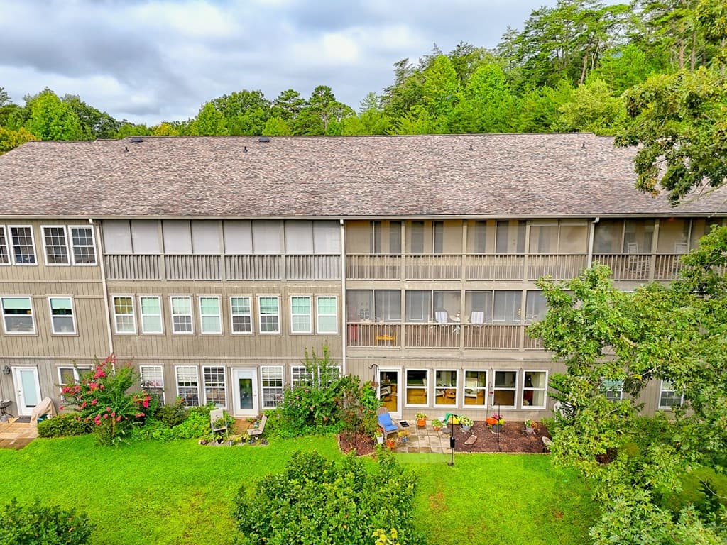 300 Ginger Creek Lane, Clayton GA 30525 - Photo