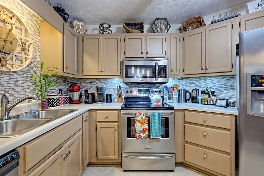 300 Ginger Creek Lane, Clayton GA 30525 - Photo