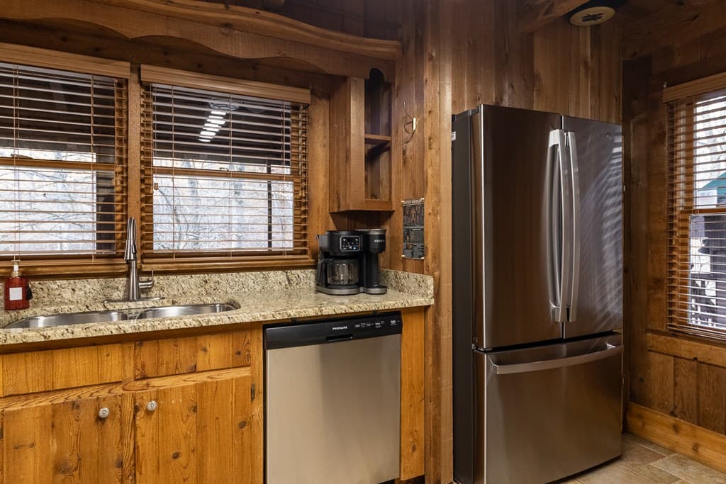131 Ralph Hickey Rd, Chatsworth GA 30705 - Photo
