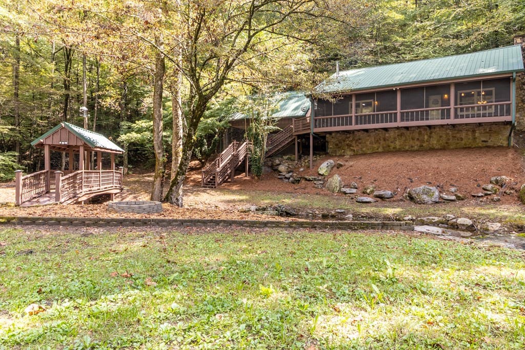 131 Ralph Hickey Rd, Chatsworth GA 30705 - Photo