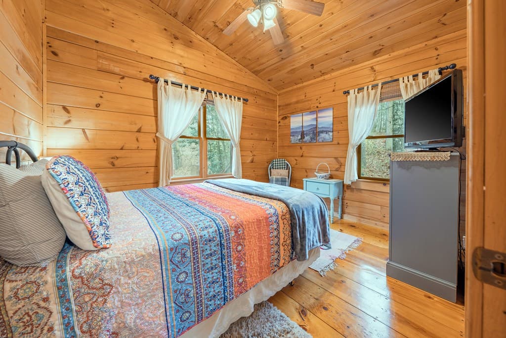 1165 Little Bushy Head Road, Blue Ridge GA 30513 - Photo