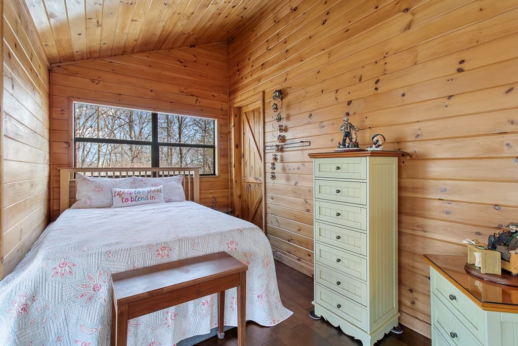 56 Robins Ridge, Blue Ridge GA 30513 - Photo