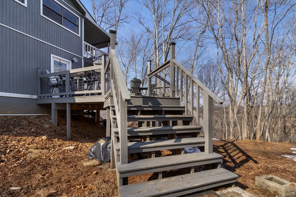 56 Robins Ridge, Blue Ridge GA 30513 - Photo