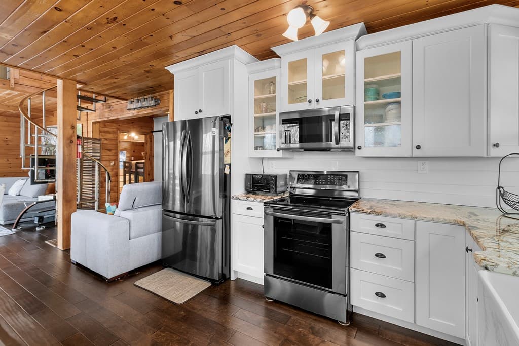 56 Robins Ridge, Blue Ridge GA 30513 - Photo
