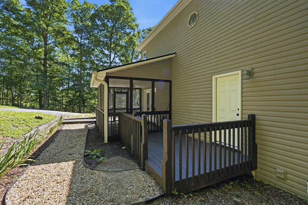 756 Gordon Thomas Road, Blairsville GA 30512 - Photo