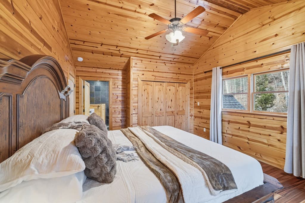 101 Falling Rock Road, Blue Ridge GA 30513 - Photo
