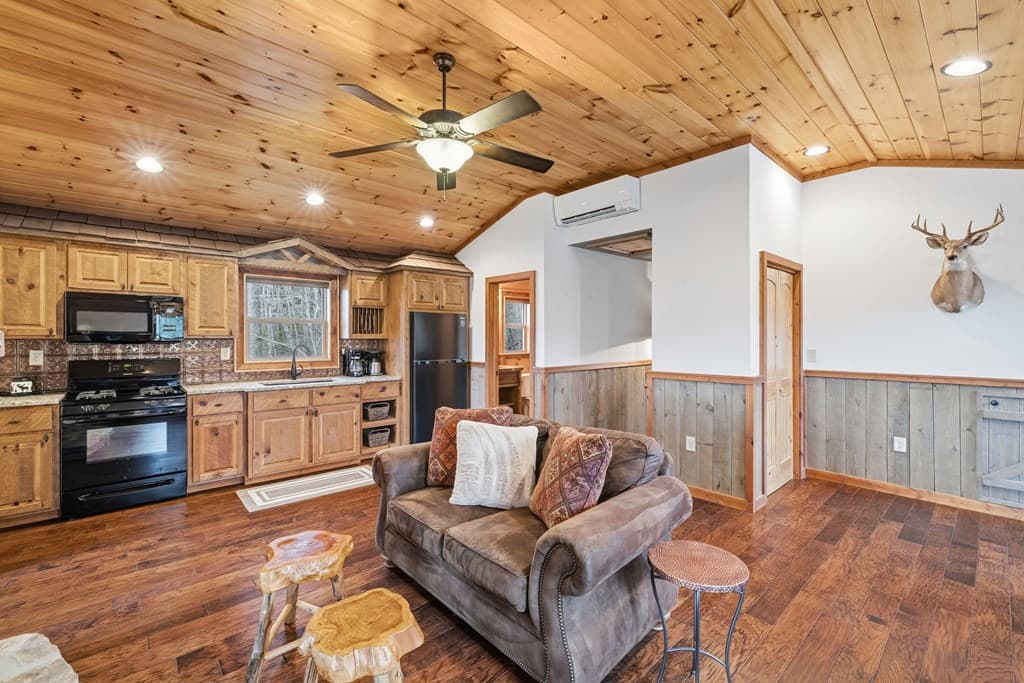 101 Falling Rock Road, Blue Ridge GA 30513 - Photo
