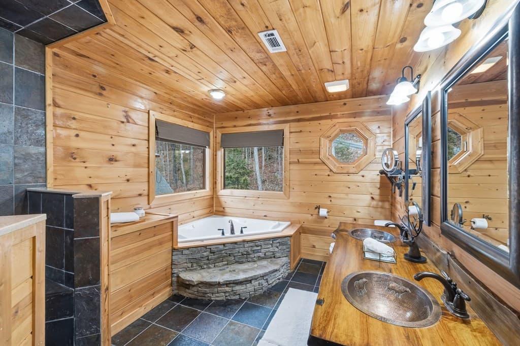 101 Falling Rock Road, Blue Ridge GA 30513 - Photo