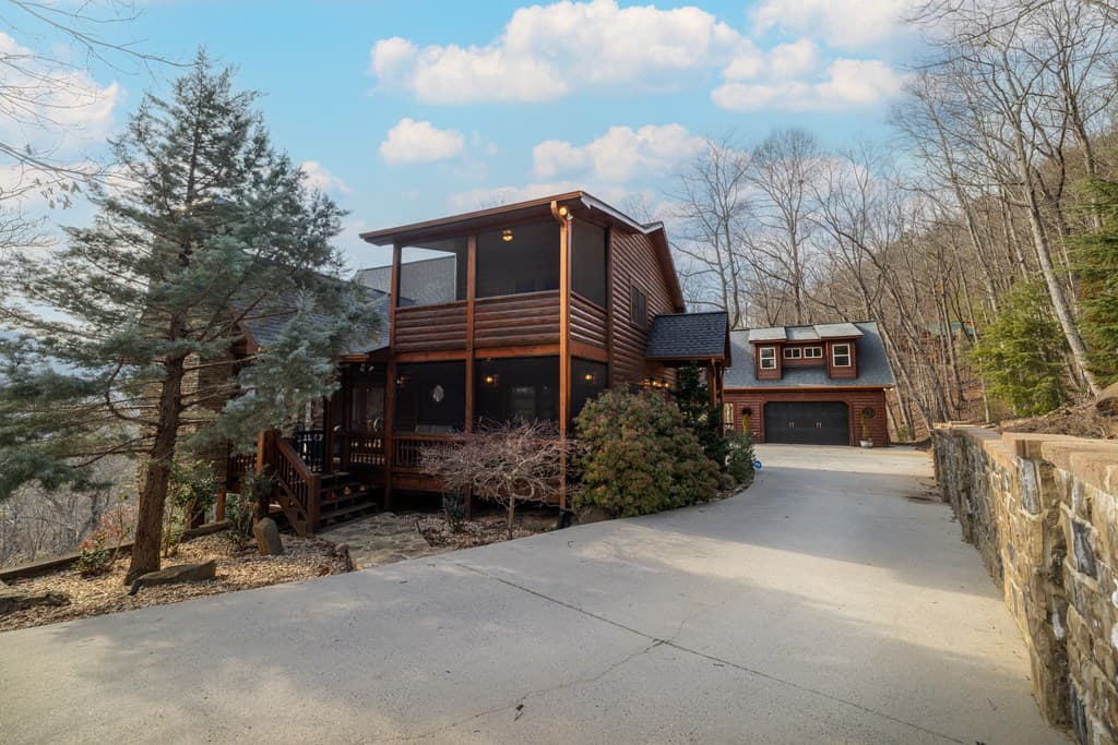 101 Falling Rock Road, Blue Ridge GA 30513 - Photo