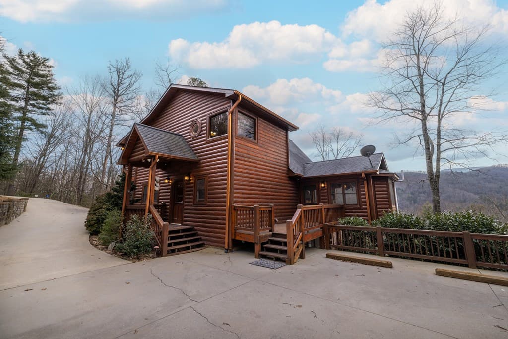 101 Falling Rock Road, Blue Ridge GA 30513 - Photo