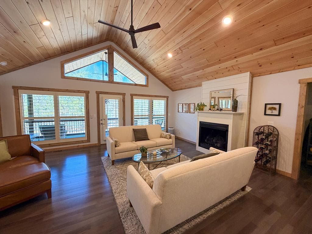 105 Loftis Mountain Road, Blairsville GA 30512 - Photo