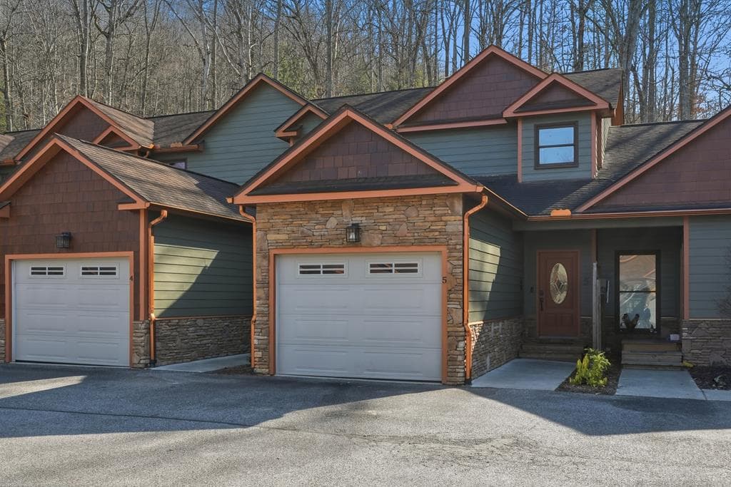 130 Emory Circle Unit 5, Blairsville GA 30512 - Primary photo