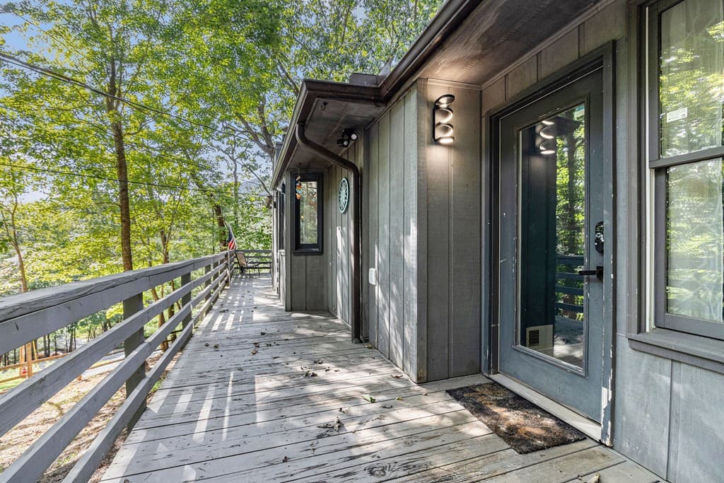 220 Fox Den Circle, Jasper GA 30143 - Photo