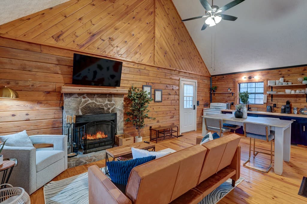 80 Treetop Lane, Blairsville GA 30512 - Photo