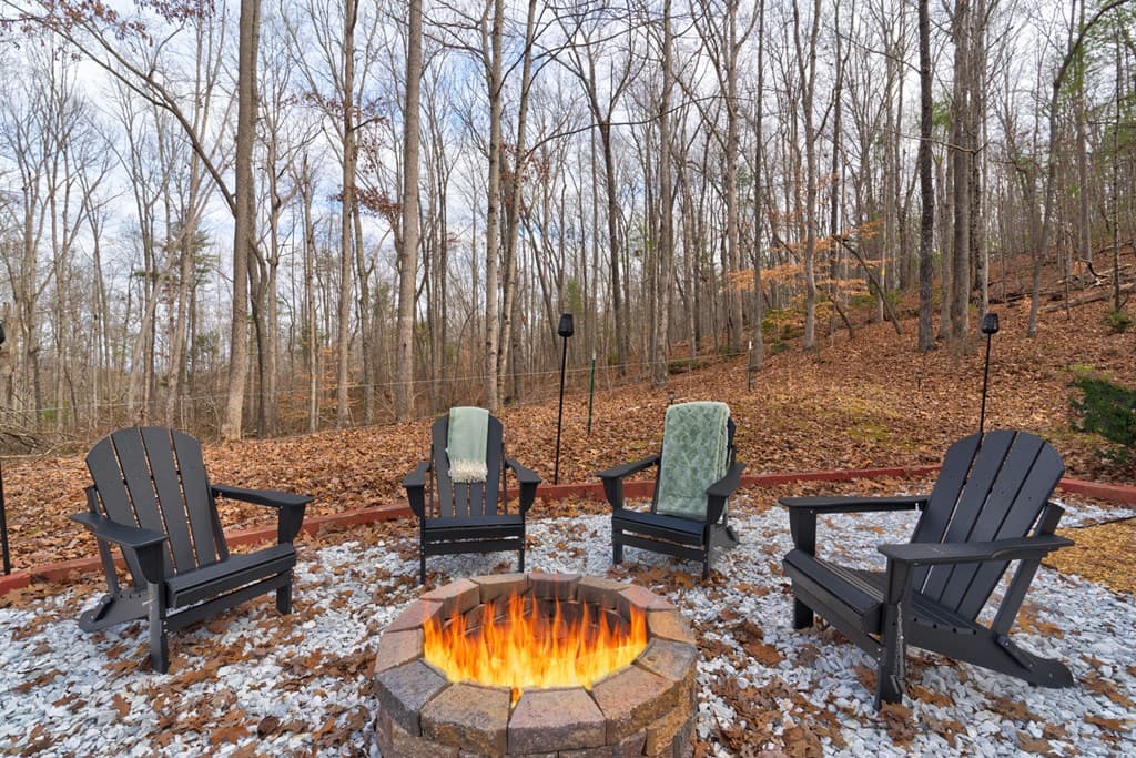 80 Treetop Lane, Blairsville GA 30512 - Photo