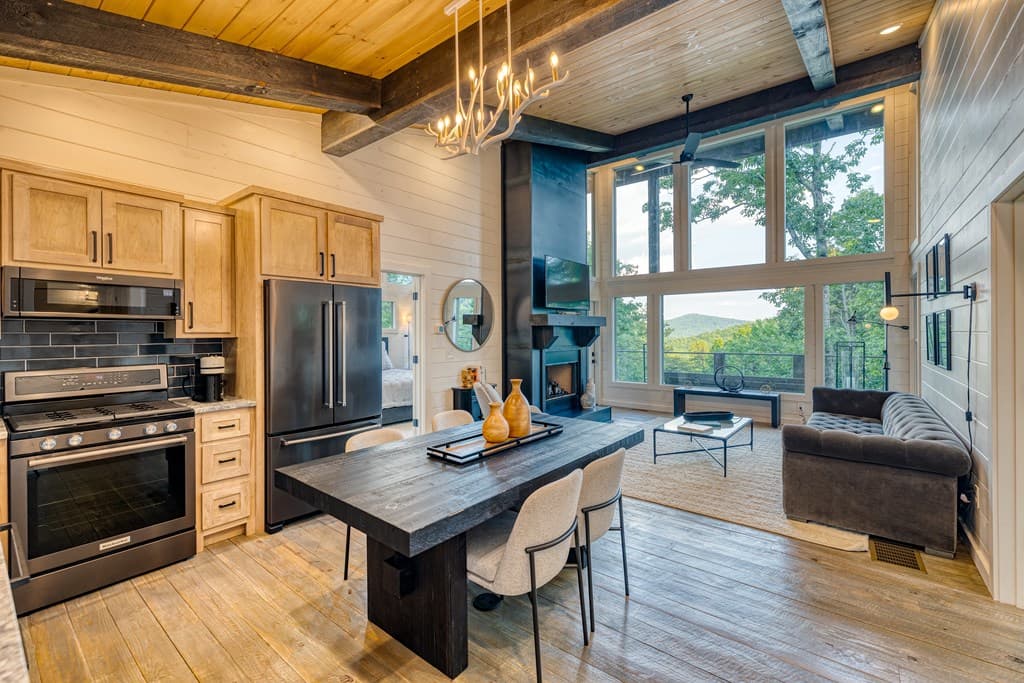 281 Raintree Bend, Blue Ridge GA 30513 - Photo