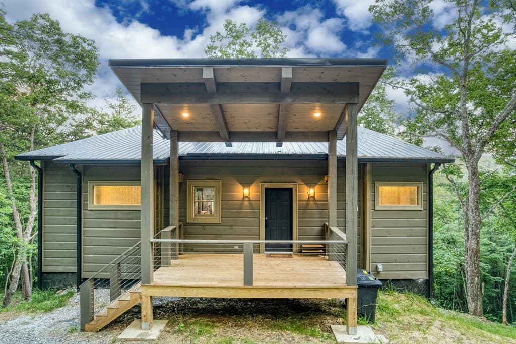 281 Raintree Bend, Blue Ridge GA 30513 - Photo