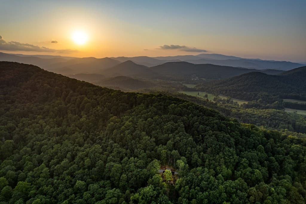 281 Raintree Bend, Blue Ridge GA 30513 - Photo