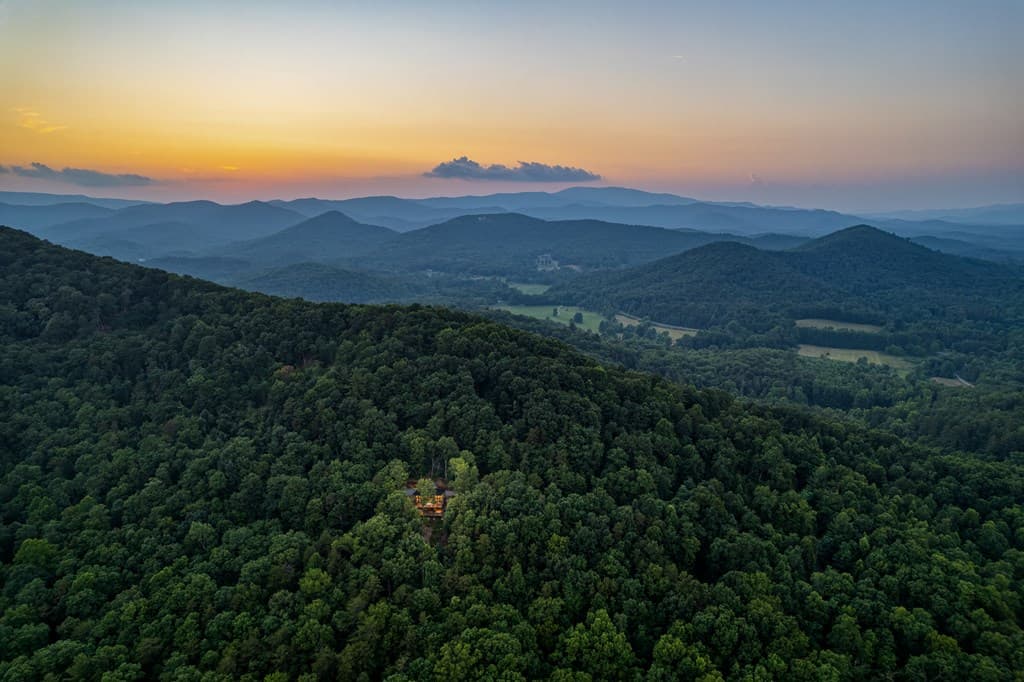 281 Raintree Bend, Blue Ridge GA 30513 - Photo