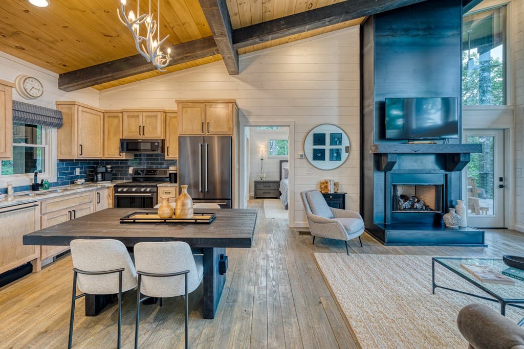 281 Raintree Bend, Blue Ridge GA 30513 - Photo