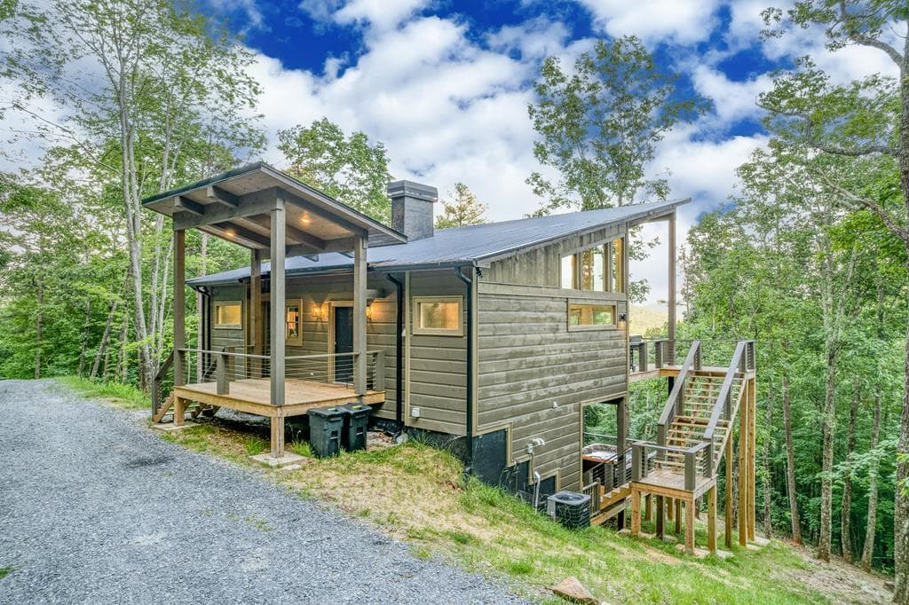 281 Raintree Bend, Blue Ridge GA 30513 - Photo