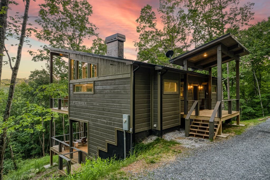 281 Raintree Bend, Blue Ridge GA 30513 - Photo