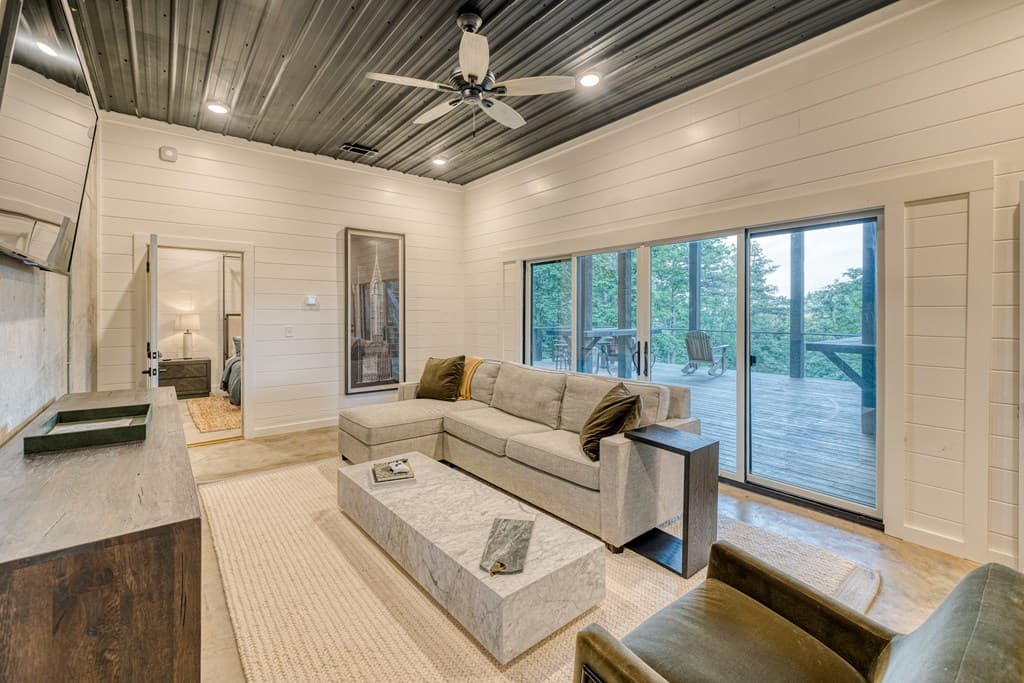 281 Raintree Bend, Blue Ridge GA 30513 - Photo