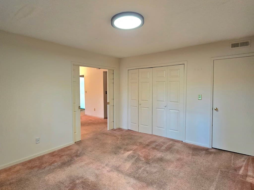 6851 NE Roswell Road, Sandy Springs GA 30328 - Photo