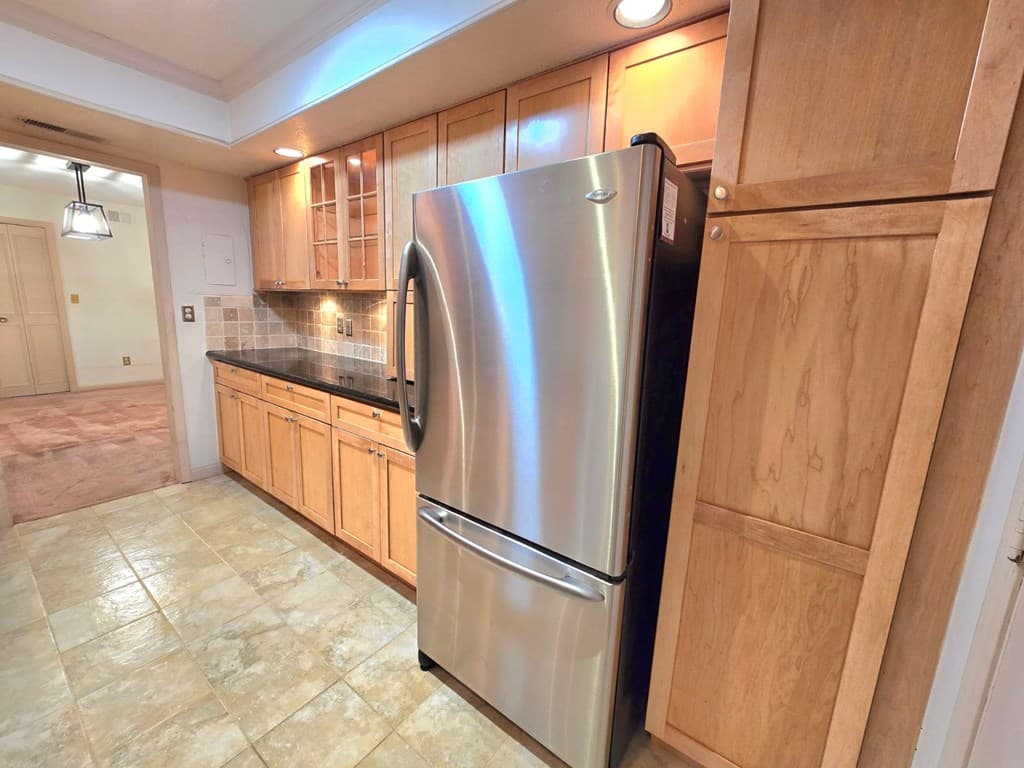 6851 NE Roswell Road, Sandy Springs GA 30328 - Photo