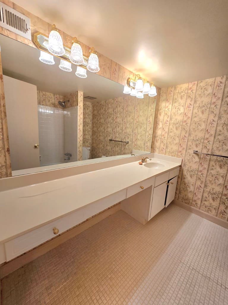6851 NE Roswell Road, Sandy Springs GA 30328 - Photo