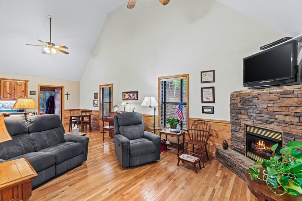 39 Lillian Way, Blairsville GA 30512 - Photo