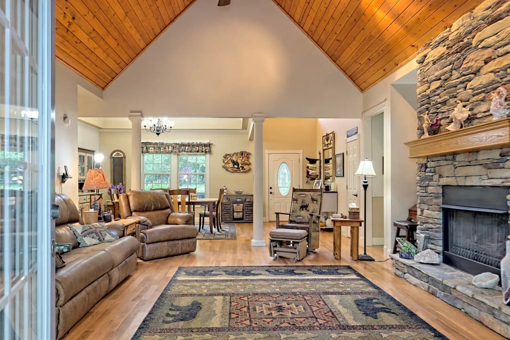 380 Patricks Drive, Blairsville GA 30512 - Photo