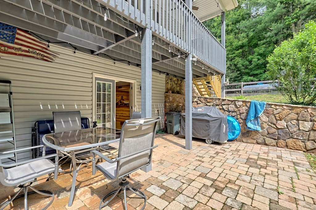 380 Patricks Drive, Blairsville GA 30512 - Photo