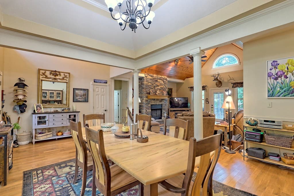 380 Patricks Drive, Blairsville GA 30512 - Photo