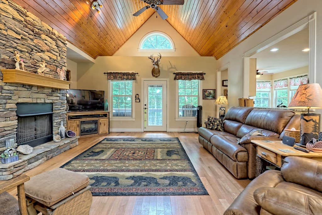 380 Patricks Drive, Blairsville GA 30512 - Photo