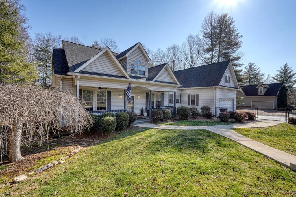 380 Patricks Drive, Blairsville GA 30512 - Photo