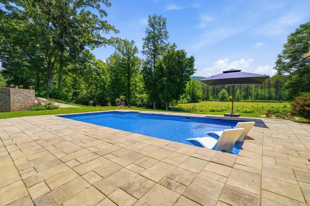 456 E Valley Road, Rydal GA 30171 - Photo