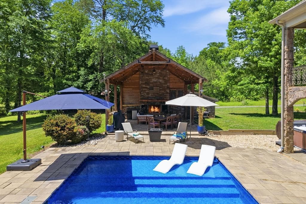 456 E Valley Road, Rydal GA 30171 - Photo