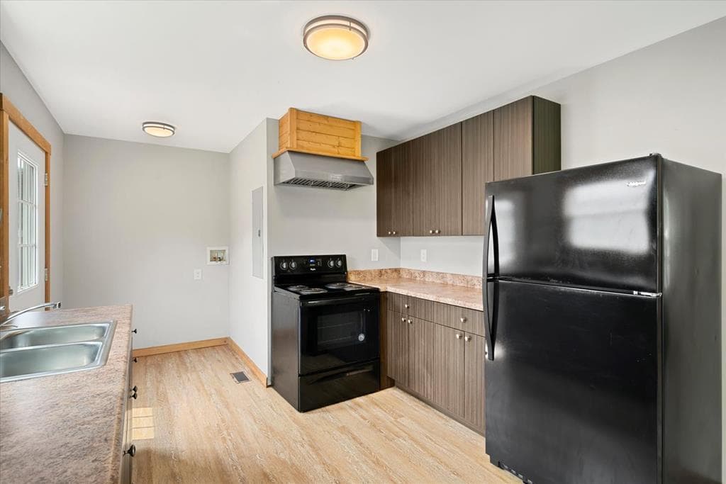 4 W 5th Avenue, Chatsworth GA 30705 - Photo