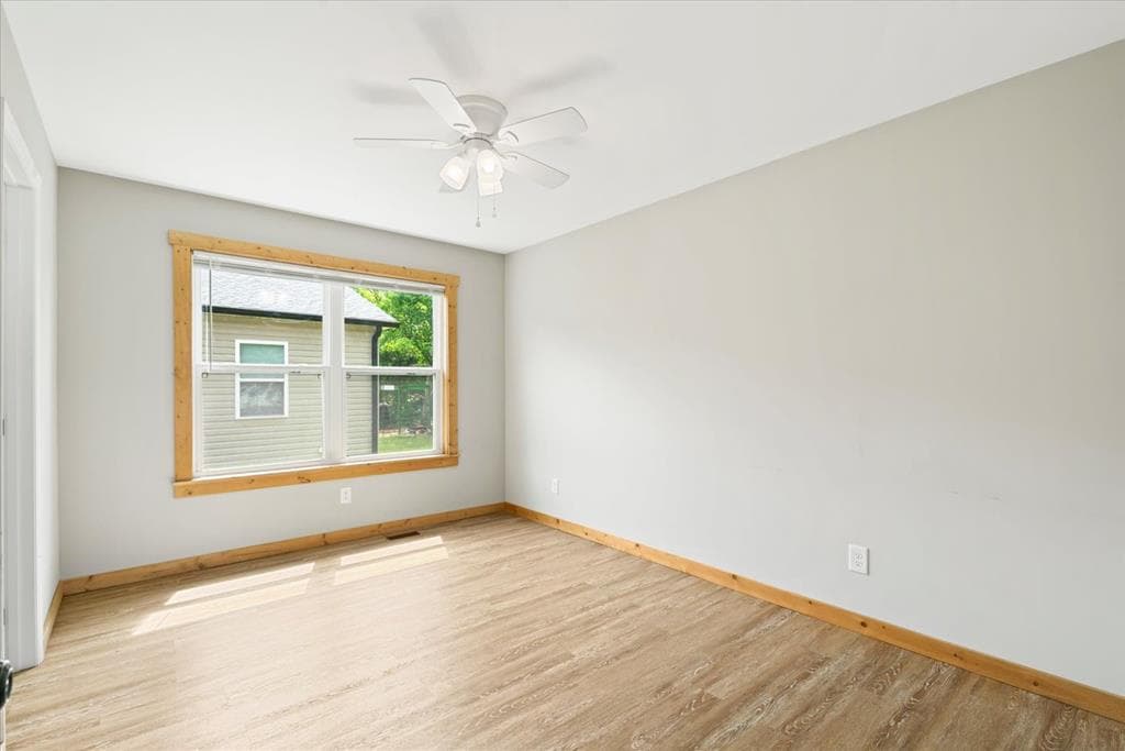 4 W 5th Avenue, Chatsworth GA 30705 - Photo
