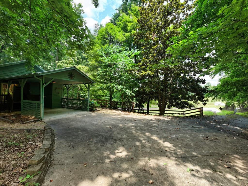 1160 Hidden Lake Road, Blairsville GA 30512 - Photo