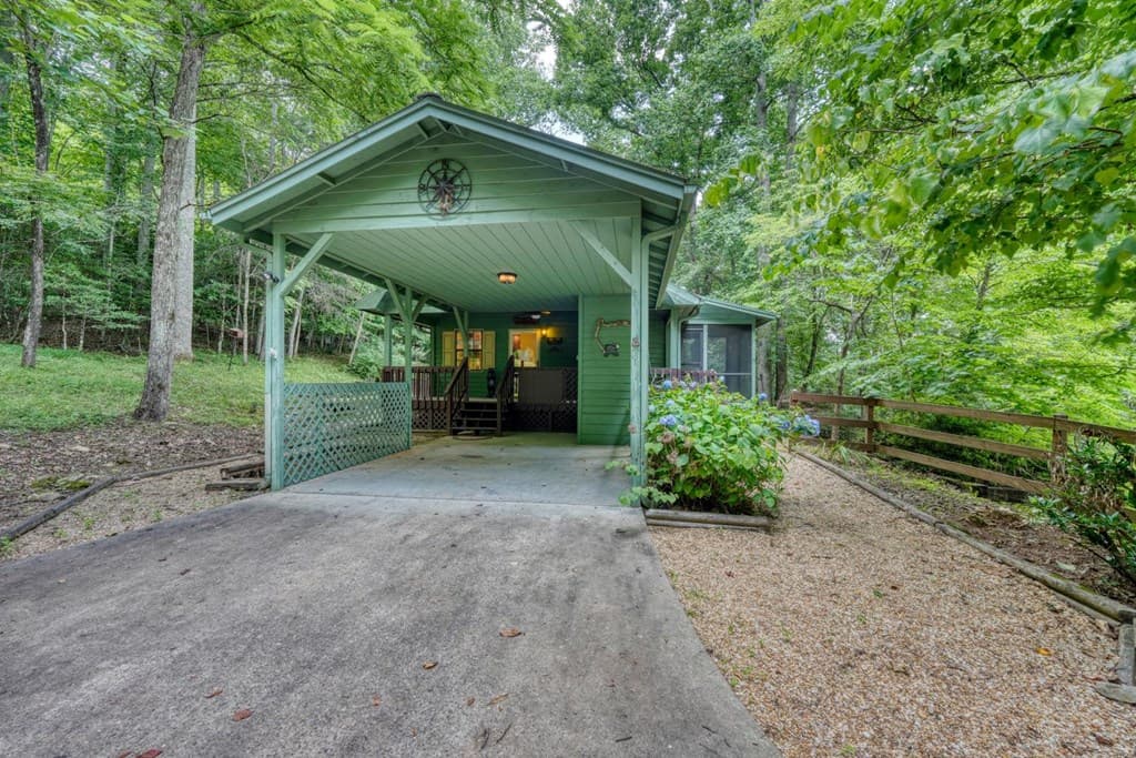 1160 Hidden Lake Road, Blairsville GA 30512 - Photo