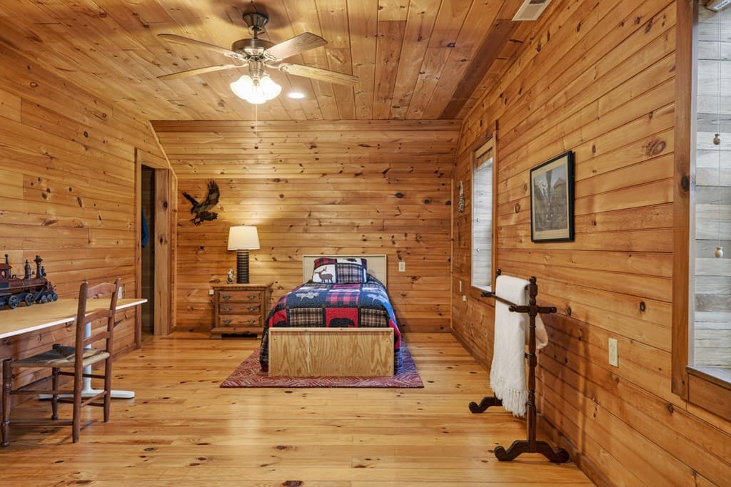 317 Collins Creek Road, Hiawassee GA 30546 - Photo