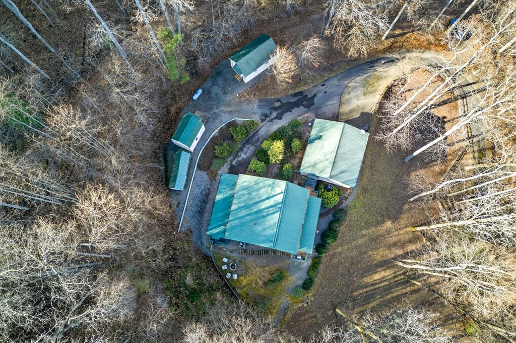 317 Collins Creek Road, Hiawassee GA 30546 - Photo