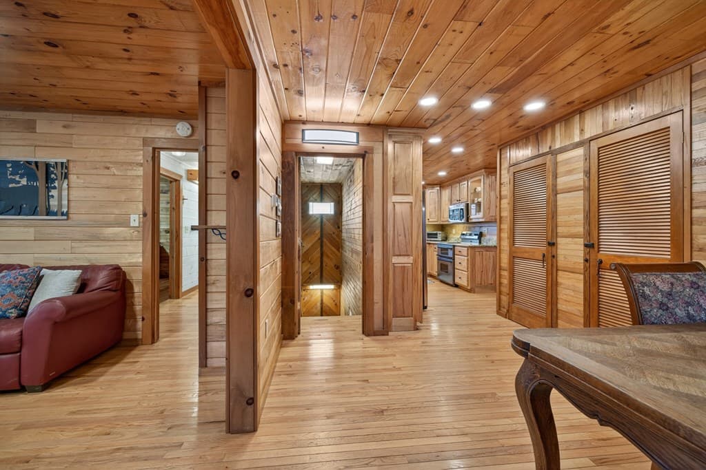 317 Collins Creek Road, Hiawassee GA 30546 - Photo