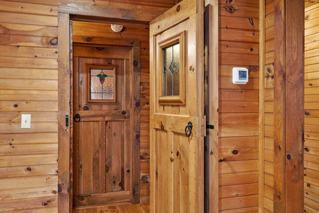 317 Collins Creek Road, Hiawassee GA 30546 - Photo